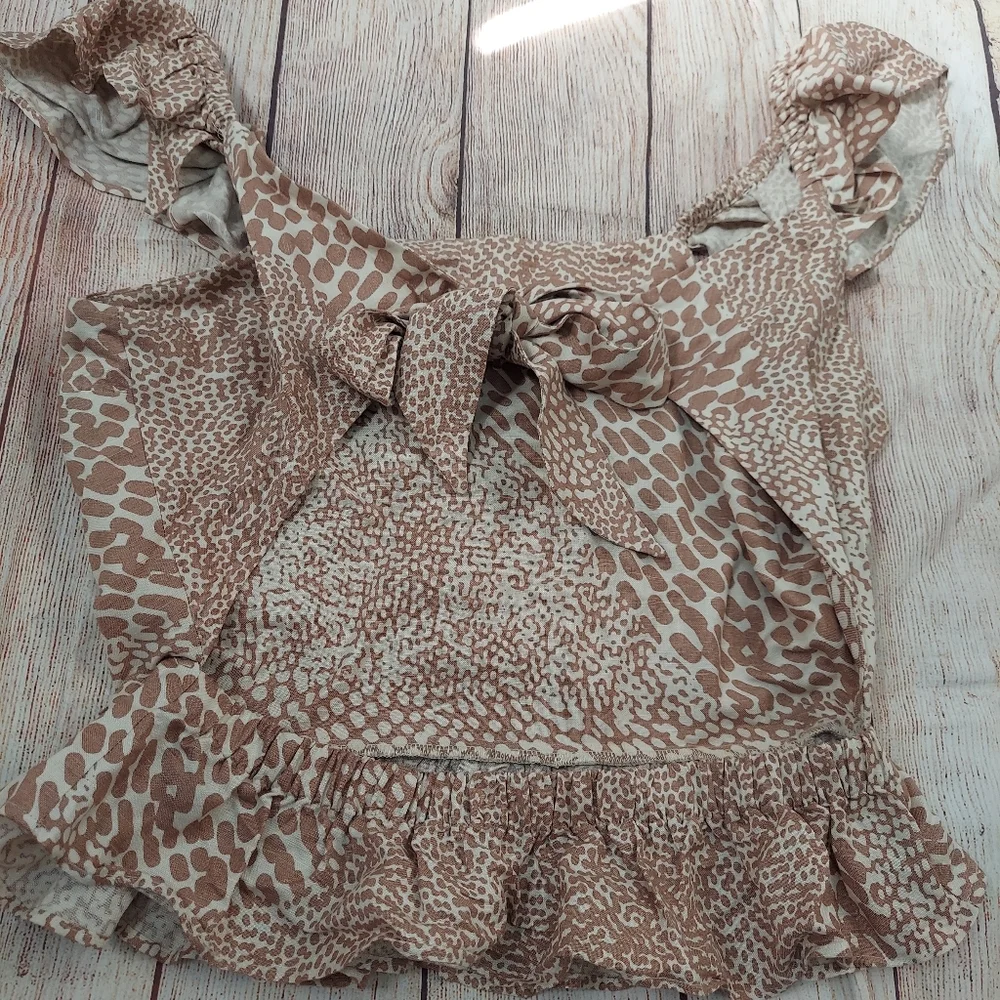 Express Animal Print Cutout Ruffle Sleeve Peplum - Picture 7 of 11